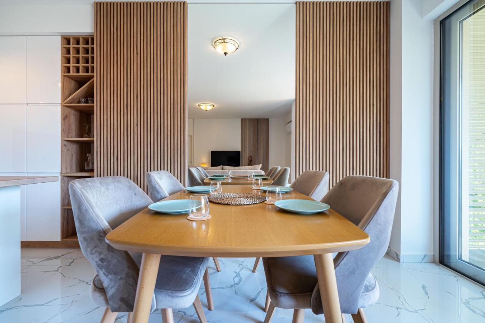 Aura Tower Apartments By Gaby Rafailovići Exteriér fotografie