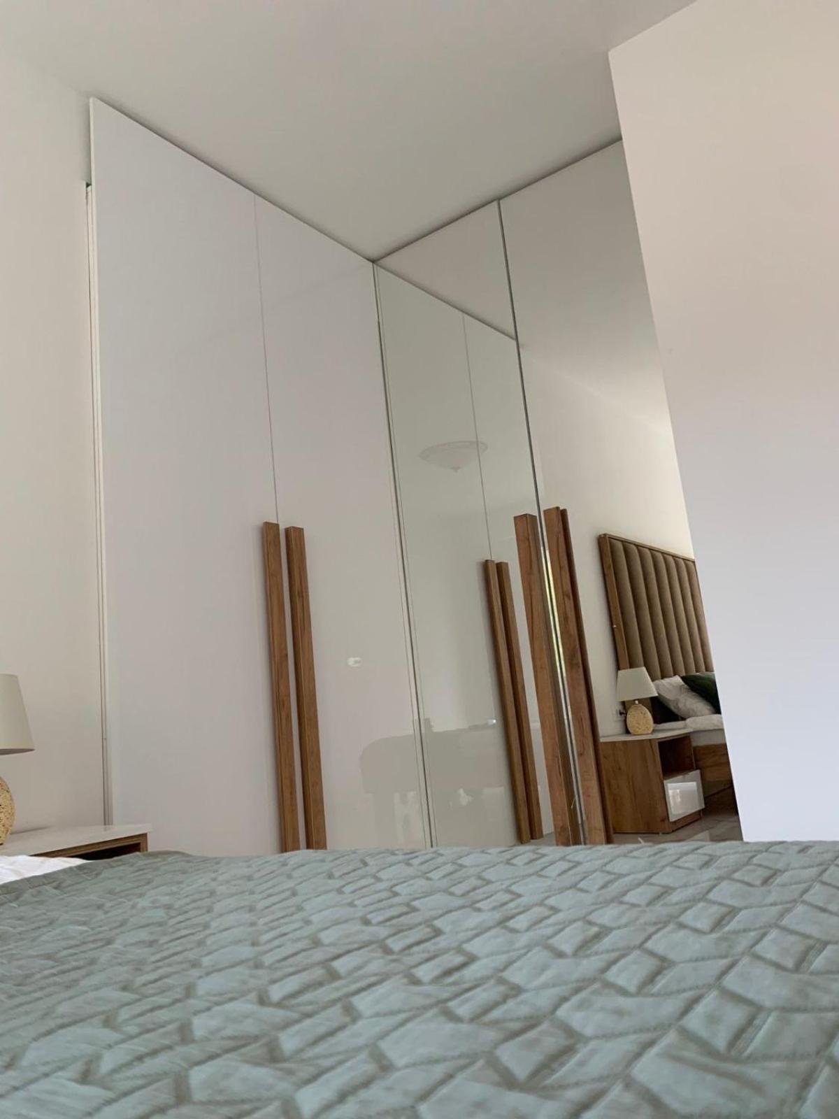 Aura Tower Apartments By Gaby Rafailovići Exteriér fotografie
