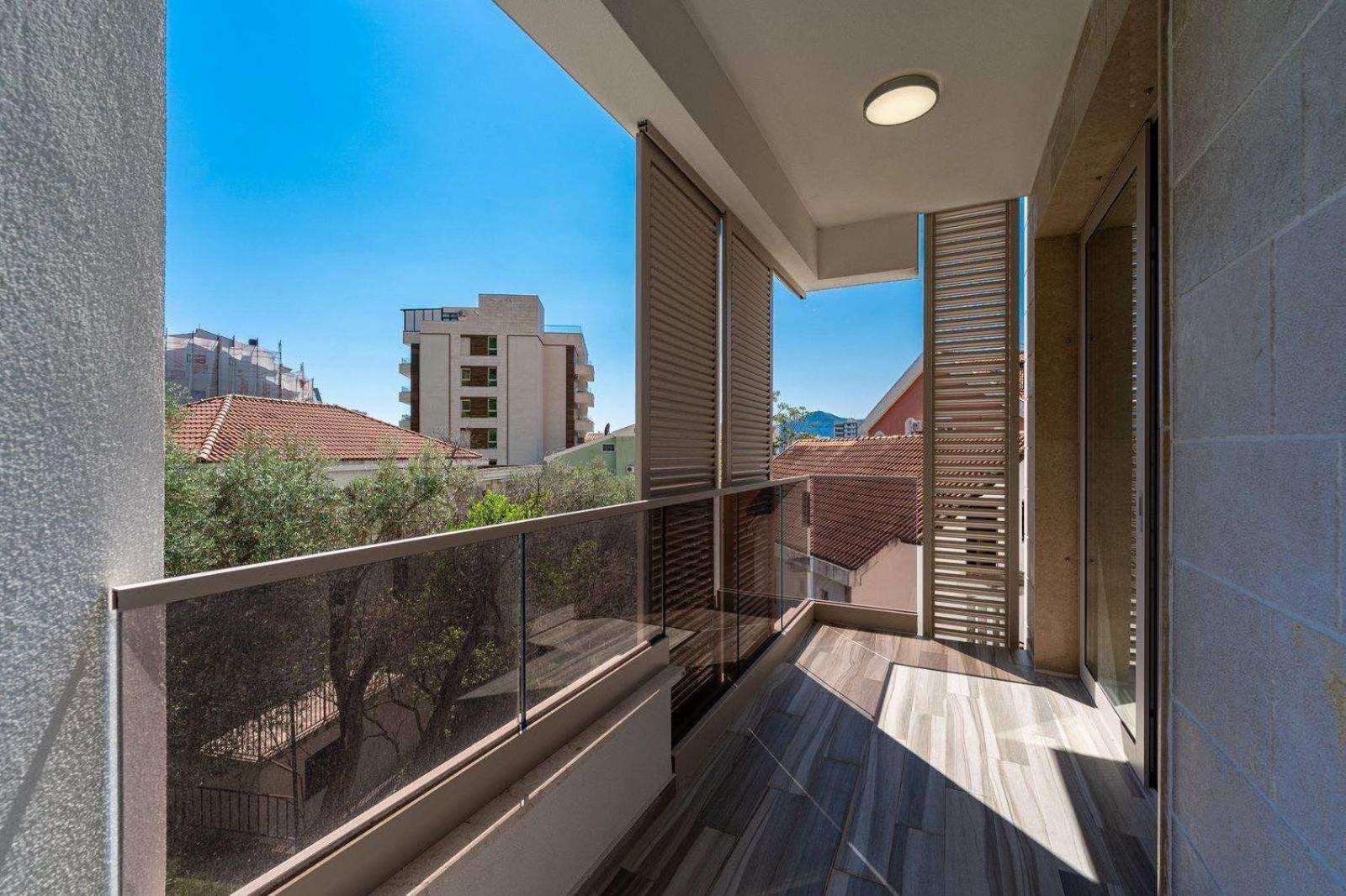 Aura Tower Apartments By Gaby Rafailovići Exteriér fotografie